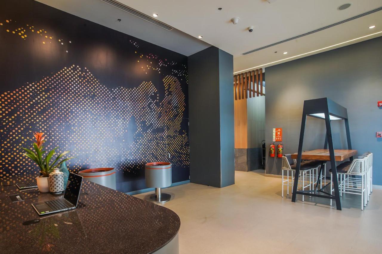 Go Hotels Plus Naga Exterior photo